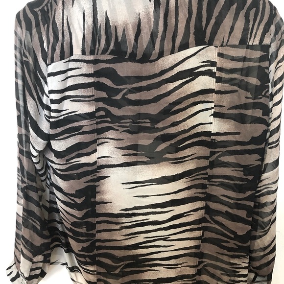 CHICO’S STRIKING TIGER STRIPE BUTTON DOWN SHIRT 6-8 - Picture 10 of 13
